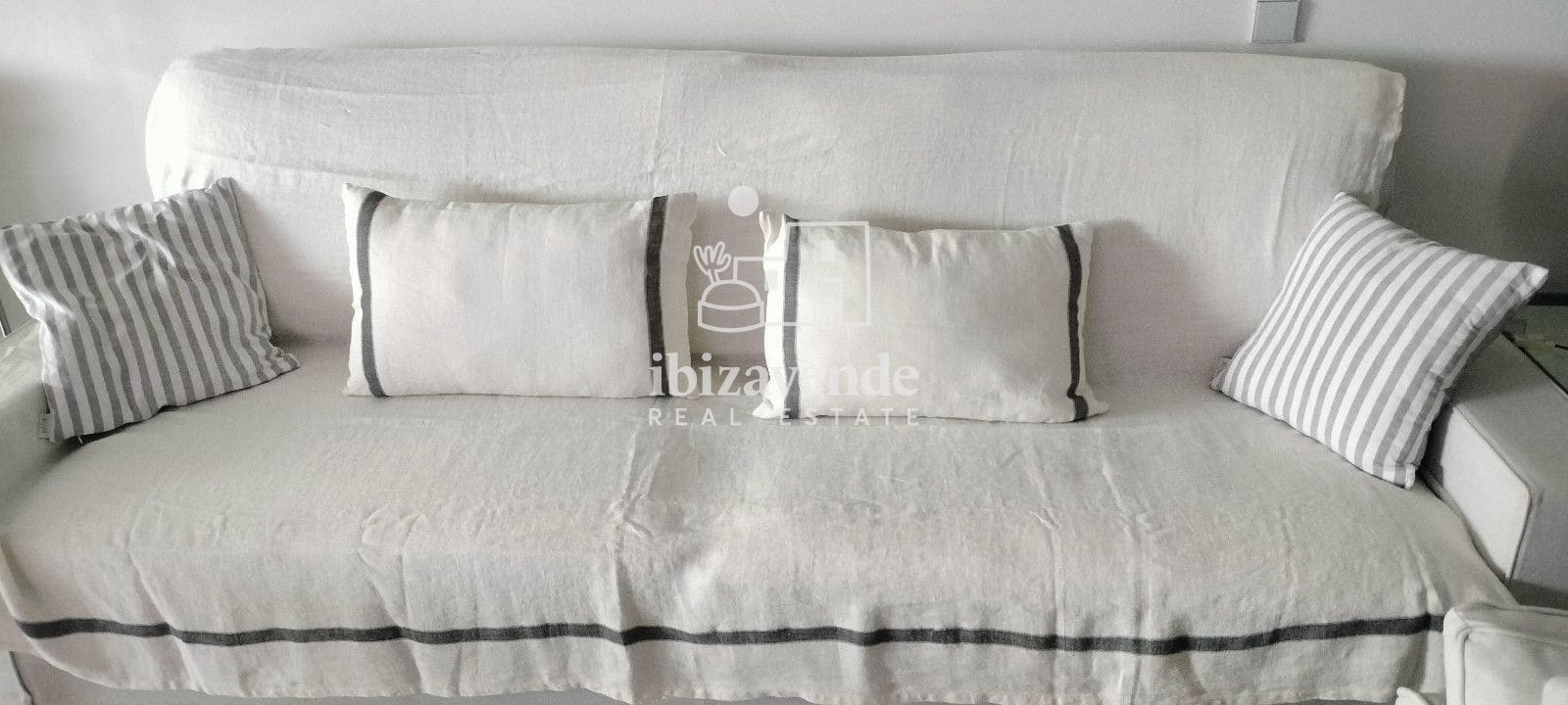 3 makuuhuone Asunto vuokrattavana paikassa Ibiza kaupunki mukana uima-altaan 
autotalli - 7 000 € (Ref: 9396695)