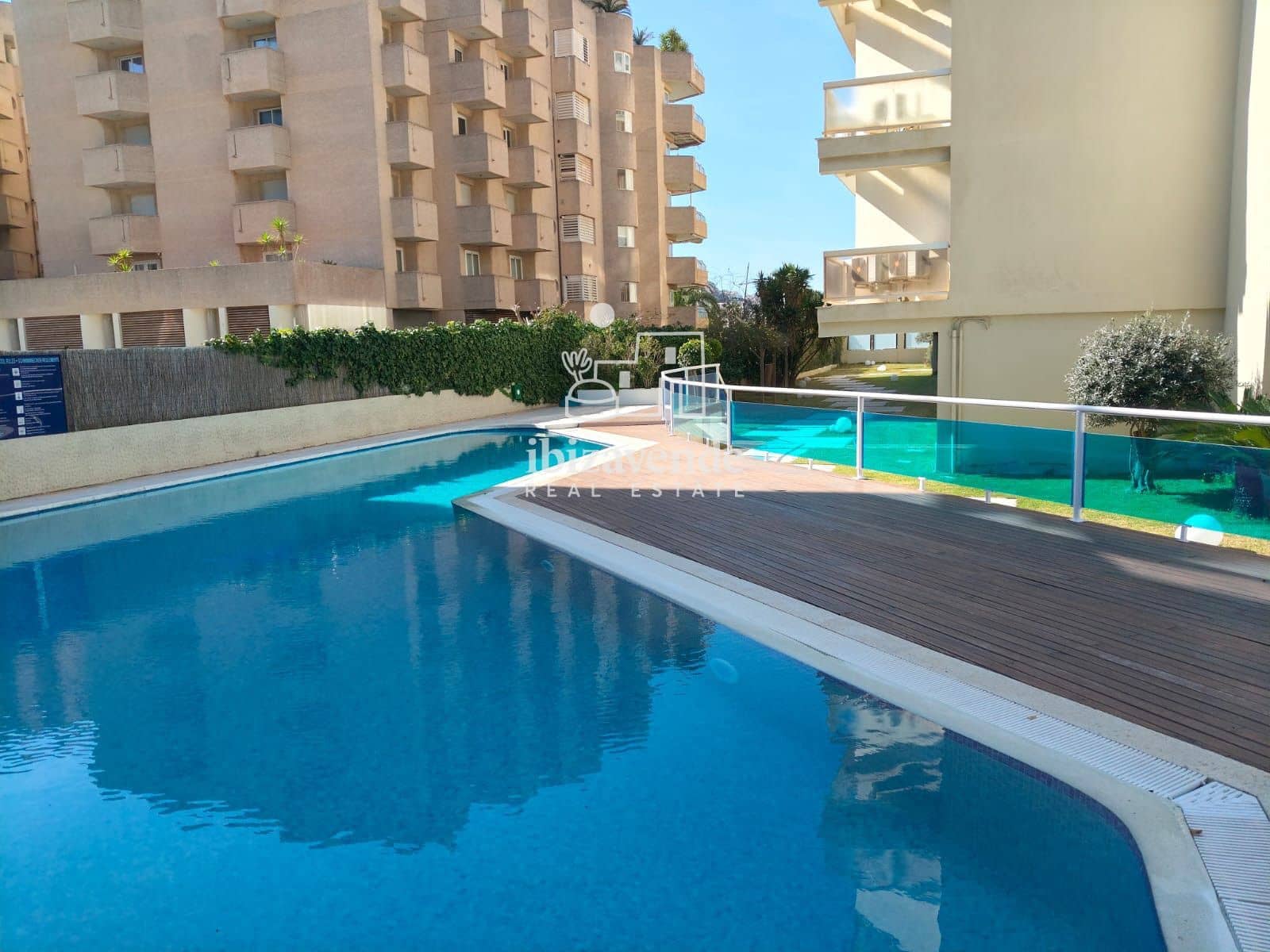 3 bedroom Flat for rent in Ibiza / Eivissa town with pool garage - € 7,000 (Ref: 9396695)