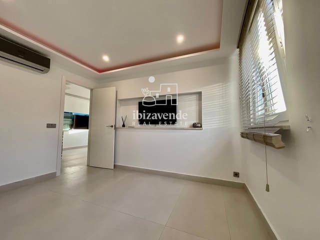 2 makuuhuone Asunto vuokrattavana paikassa Ibiza kaupunki mukana uima-altaan 
autotalli - 1 300 € (Ref: 9407038)