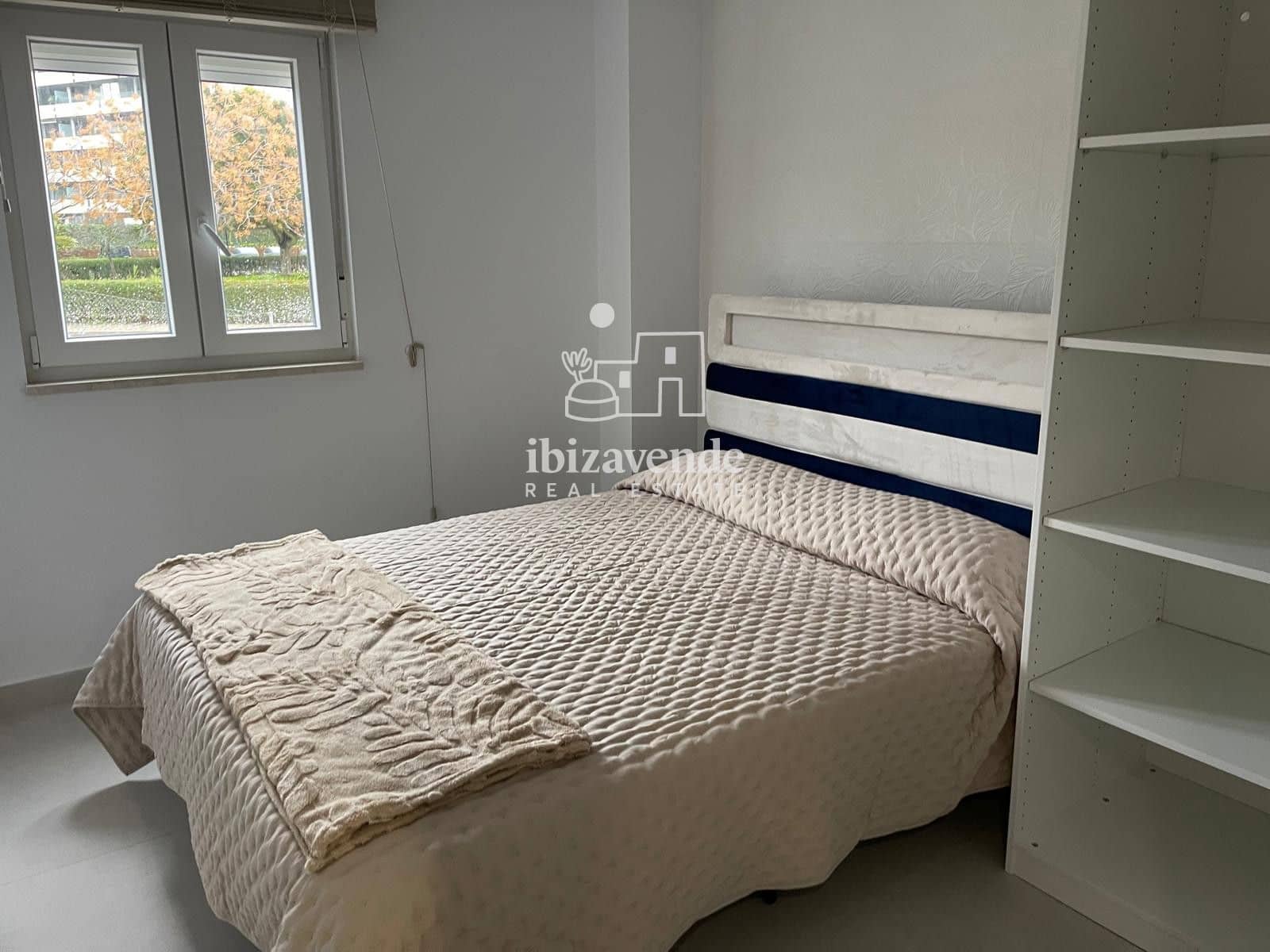 2 bedroom Flat for rent in Ibiza / Eivissa town with pool garage - € 5,500 (Ref: 9407038)