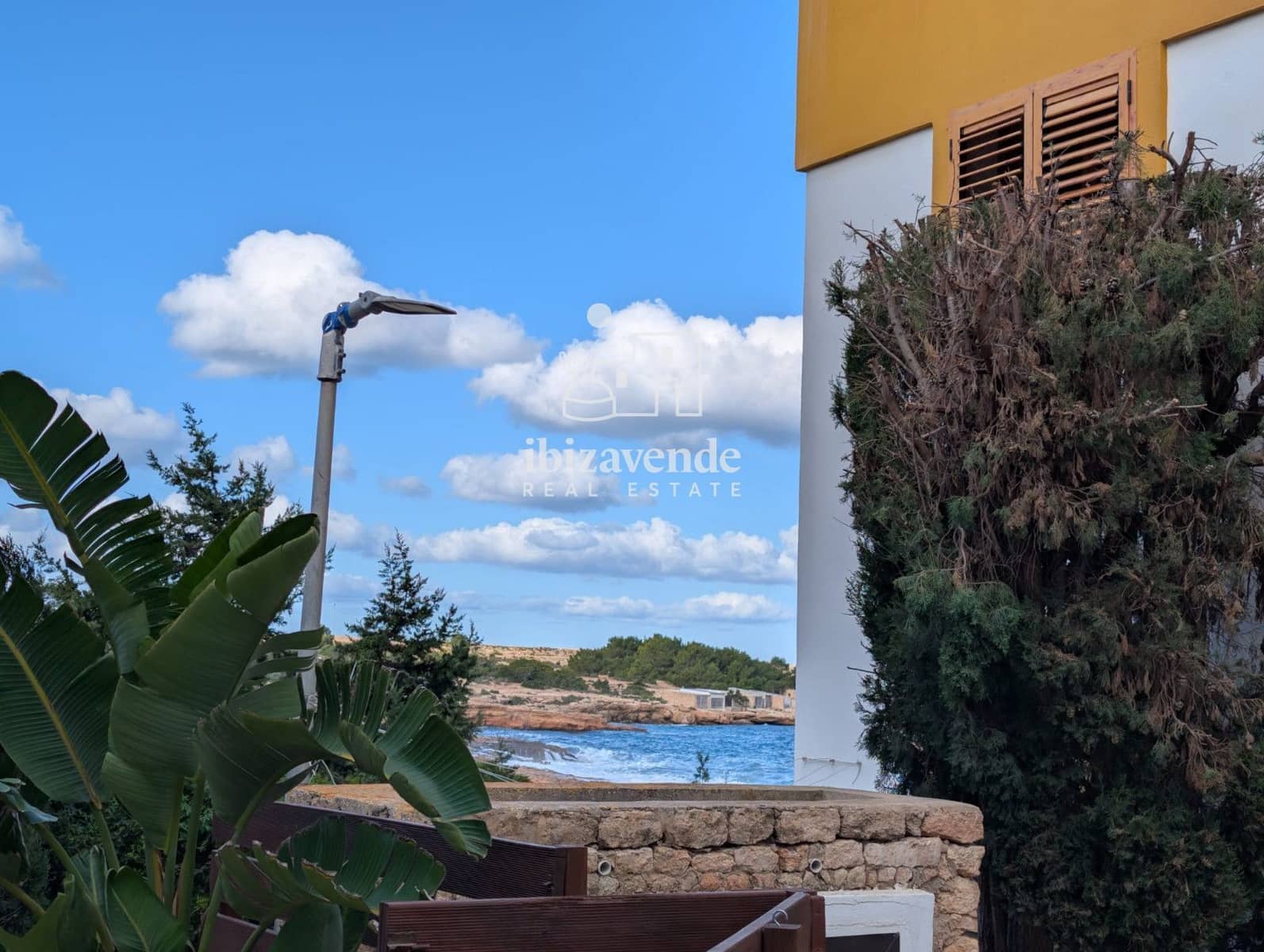 1 soverom Leilighet til leie i Port des Torrent - € 1 300 (Ref: 9407039)