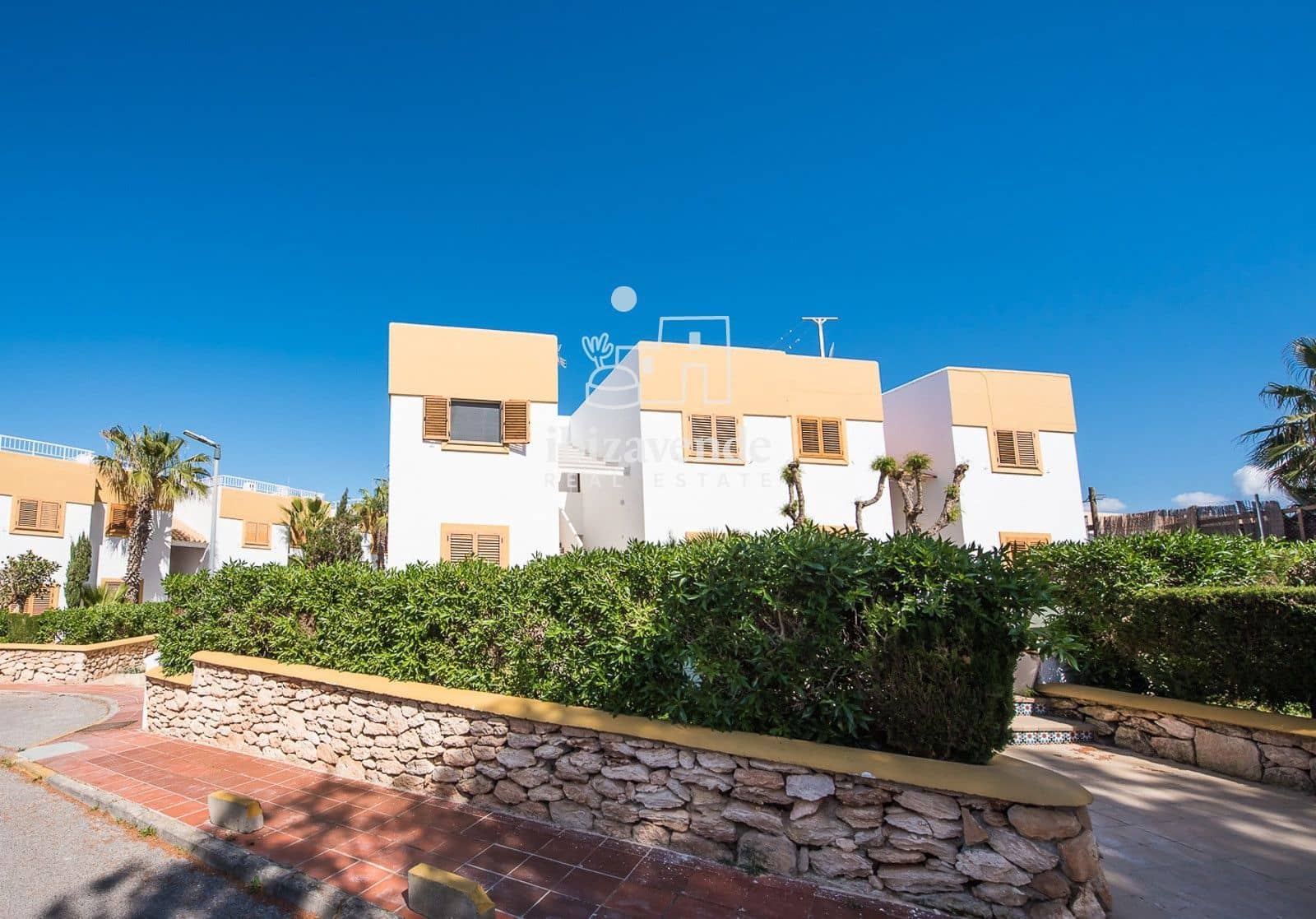 1 soverom Leilighet til leie i Port des Torrent - € 1 300 (Ref: 9407039)