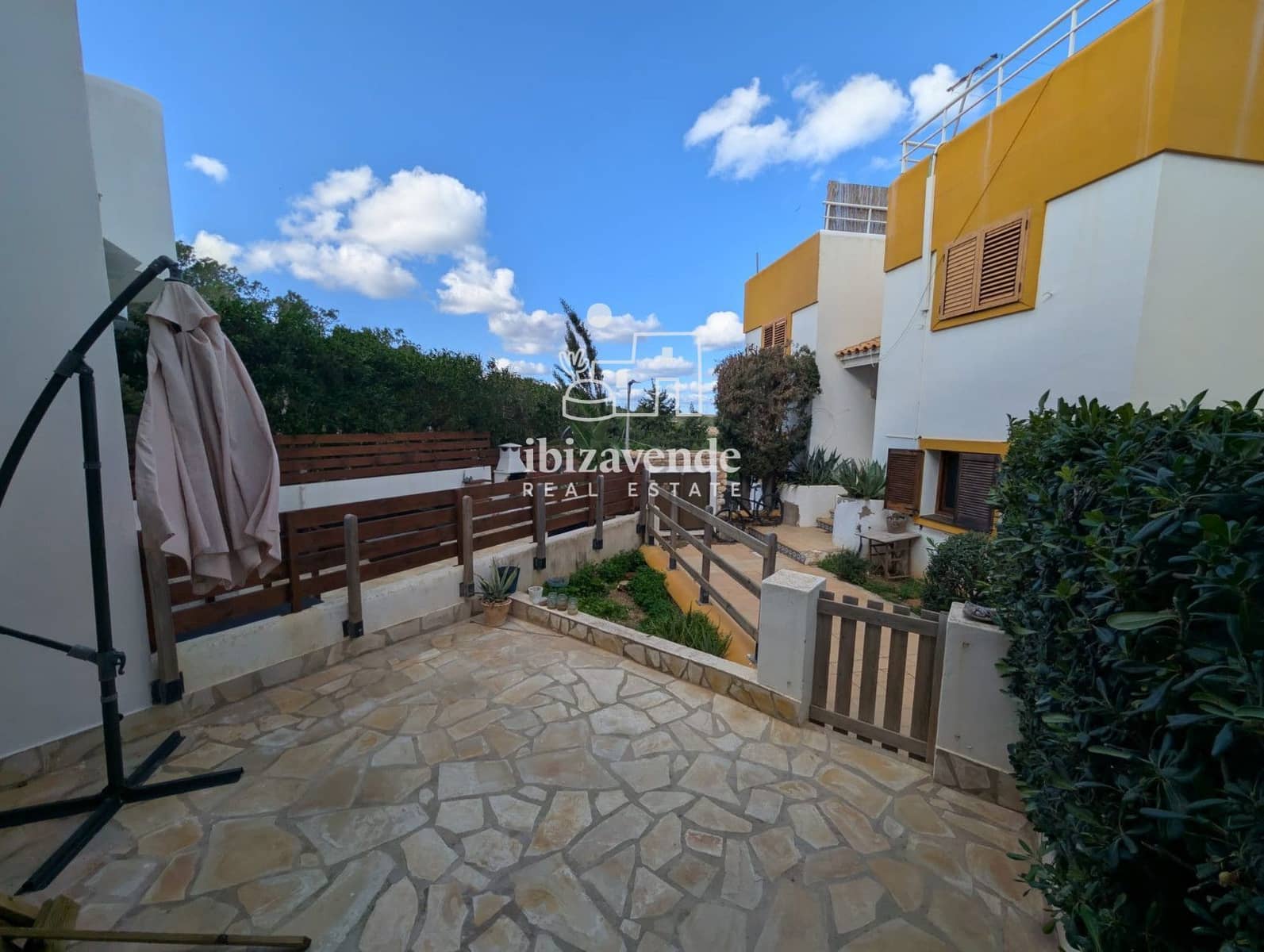 1 soverom Leilighet til leie i Port des Torrent - € 1 300 (Ref: 9407039)