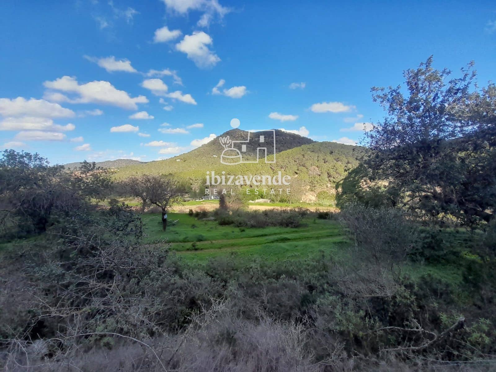 Byggetomt til salgs i San Jose / Sant Josep de Sa Talaia - € 280 000 (Ref: 9415092)