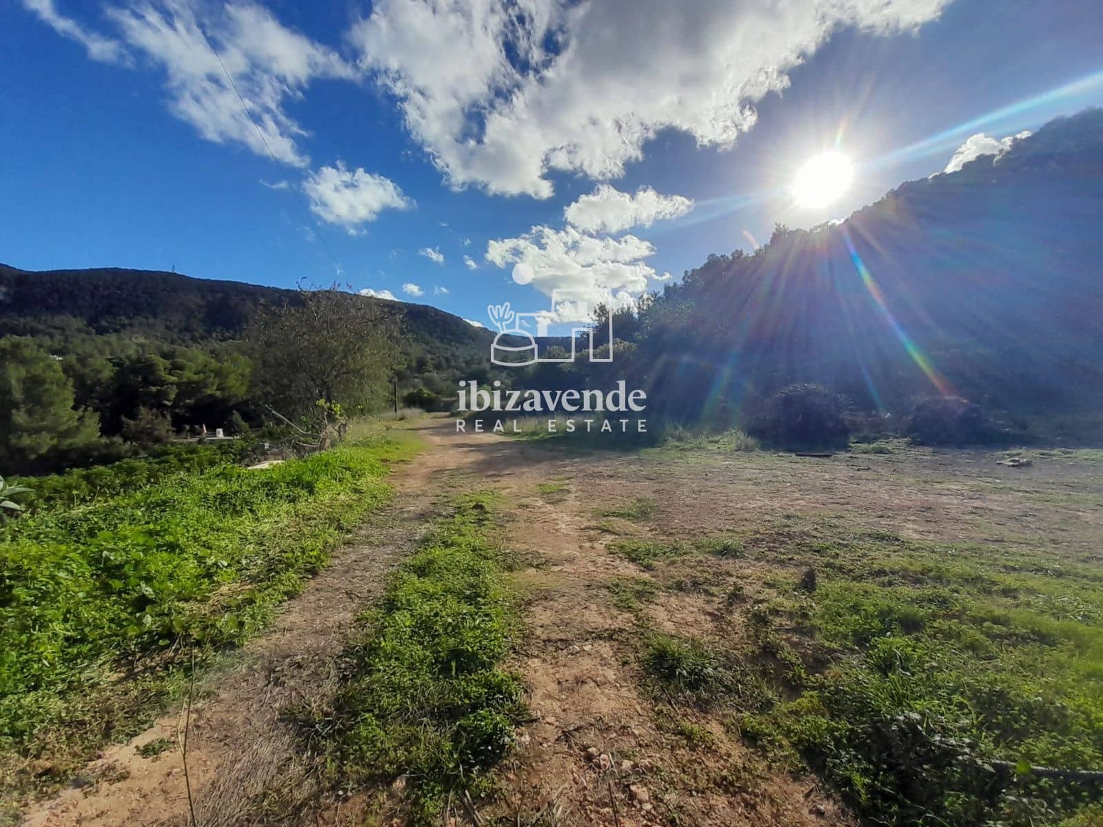 Byggetomt til salgs i San Jose / Sant Josep de Sa Talaia - € 280 000 (Ref: 9415092)