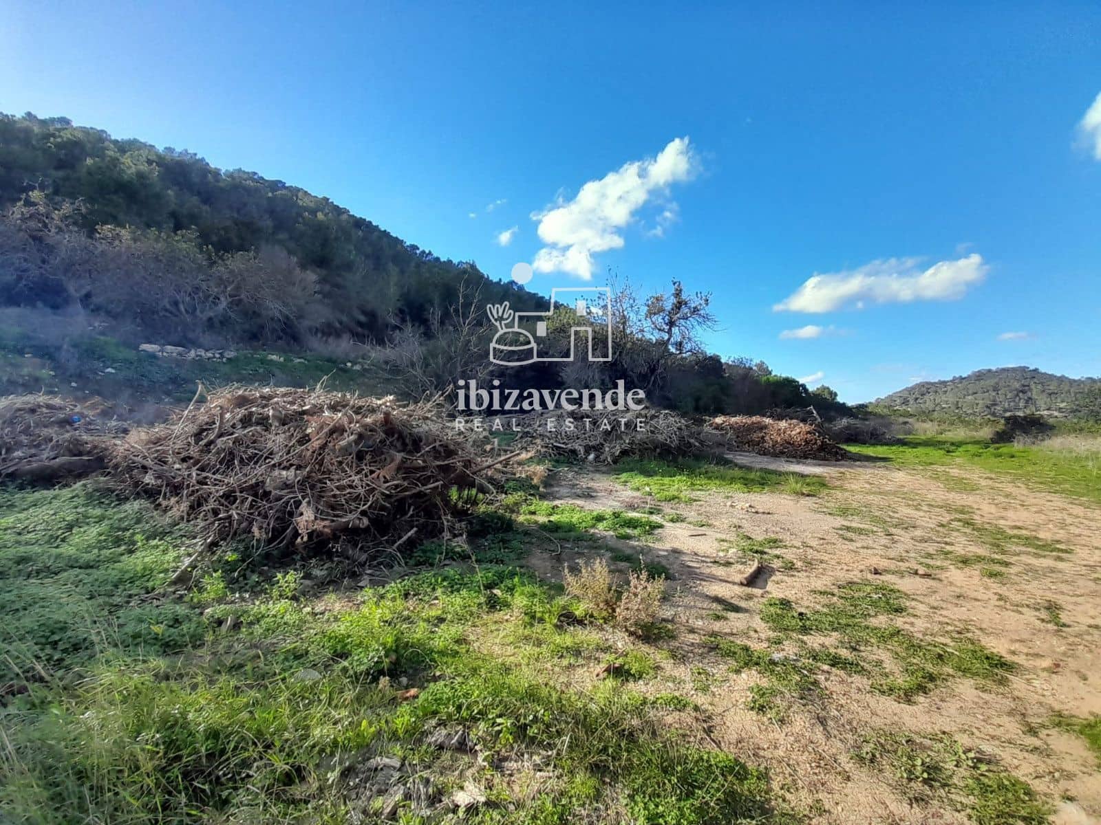 Byggetomt til salgs i San Jose / Sant Josep de Sa Talaia - € 280 000 (Ref: 9415092)