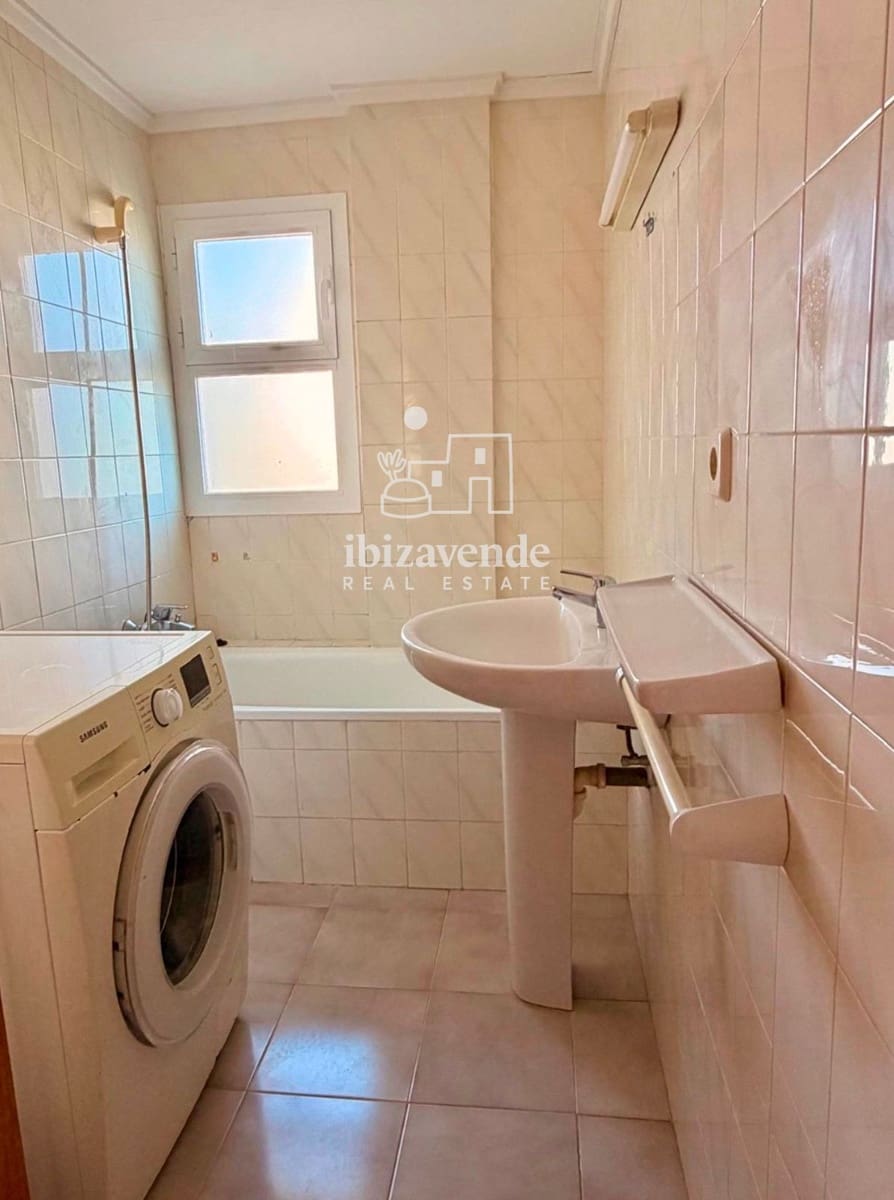 1 slaapkamer Penthouse te koop in Ibiza dorp - € 309.000 (Ref: 9418879)