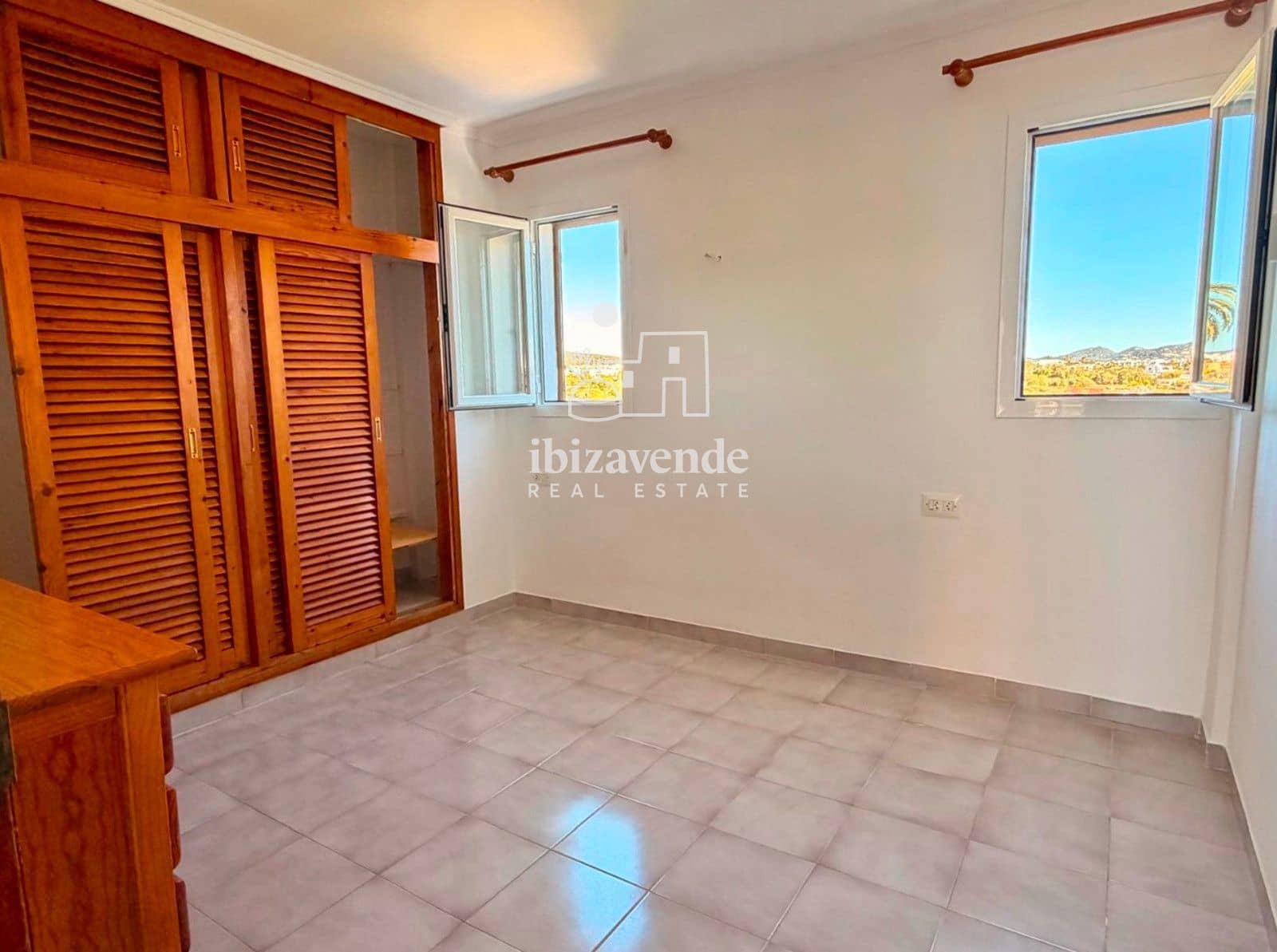 1 slaapkamer Penthouse te koop in Ibiza dorp - € 309.000 (Ref: 9418879)