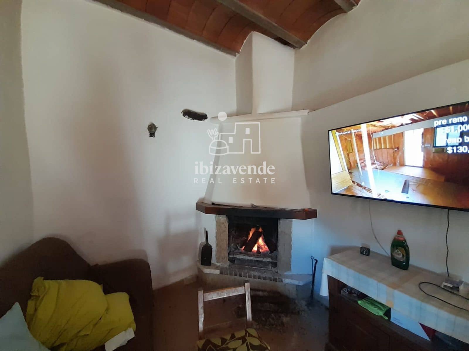 6 bedroom Villa for sale in Sant Joan de Labritja - € 4,500,000 (Ref: 9426496)