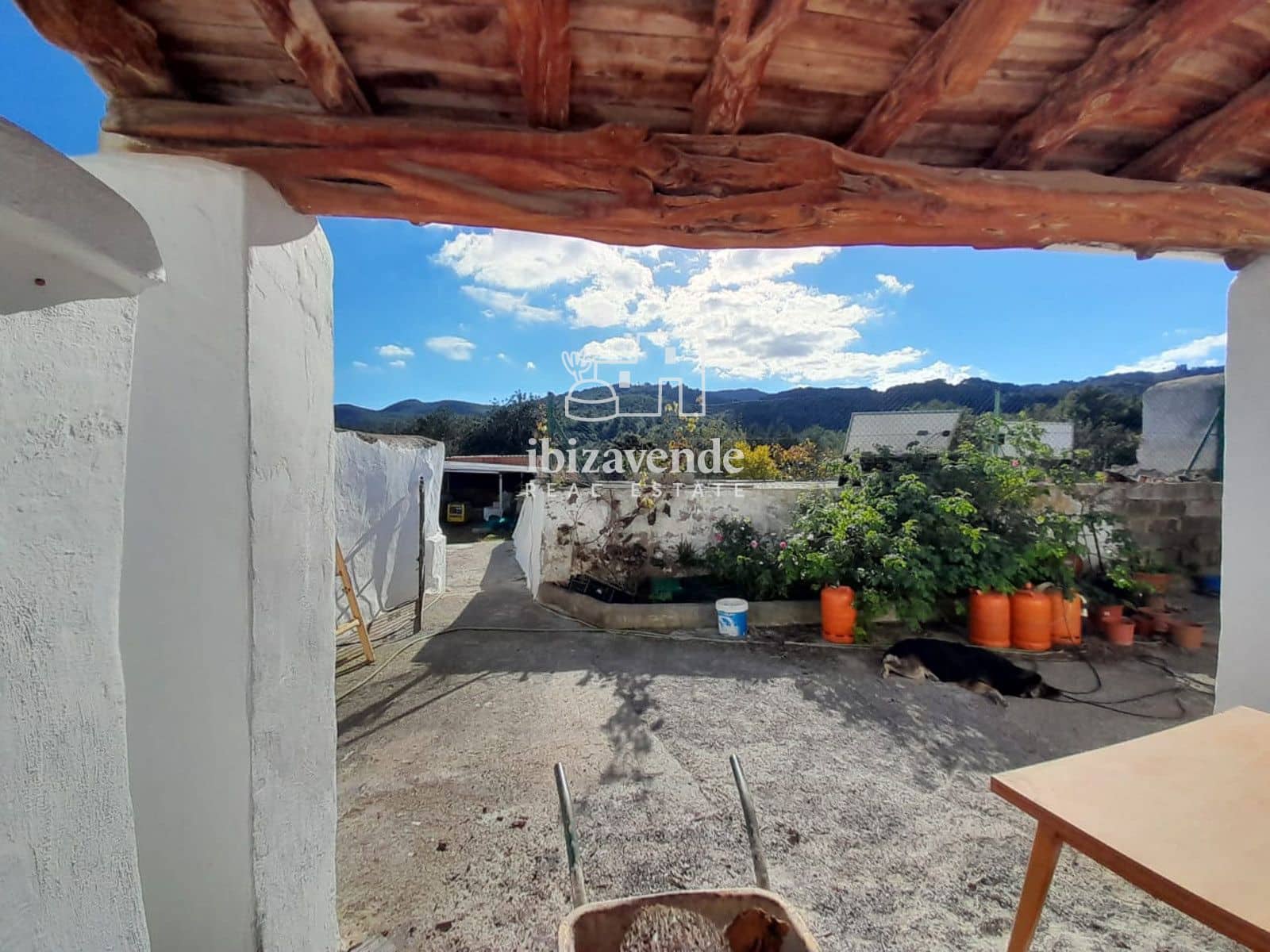 6 bedroom Villa for sale in Sant Joan de Labritja - € 4,500,000 (Ref: 9426496)