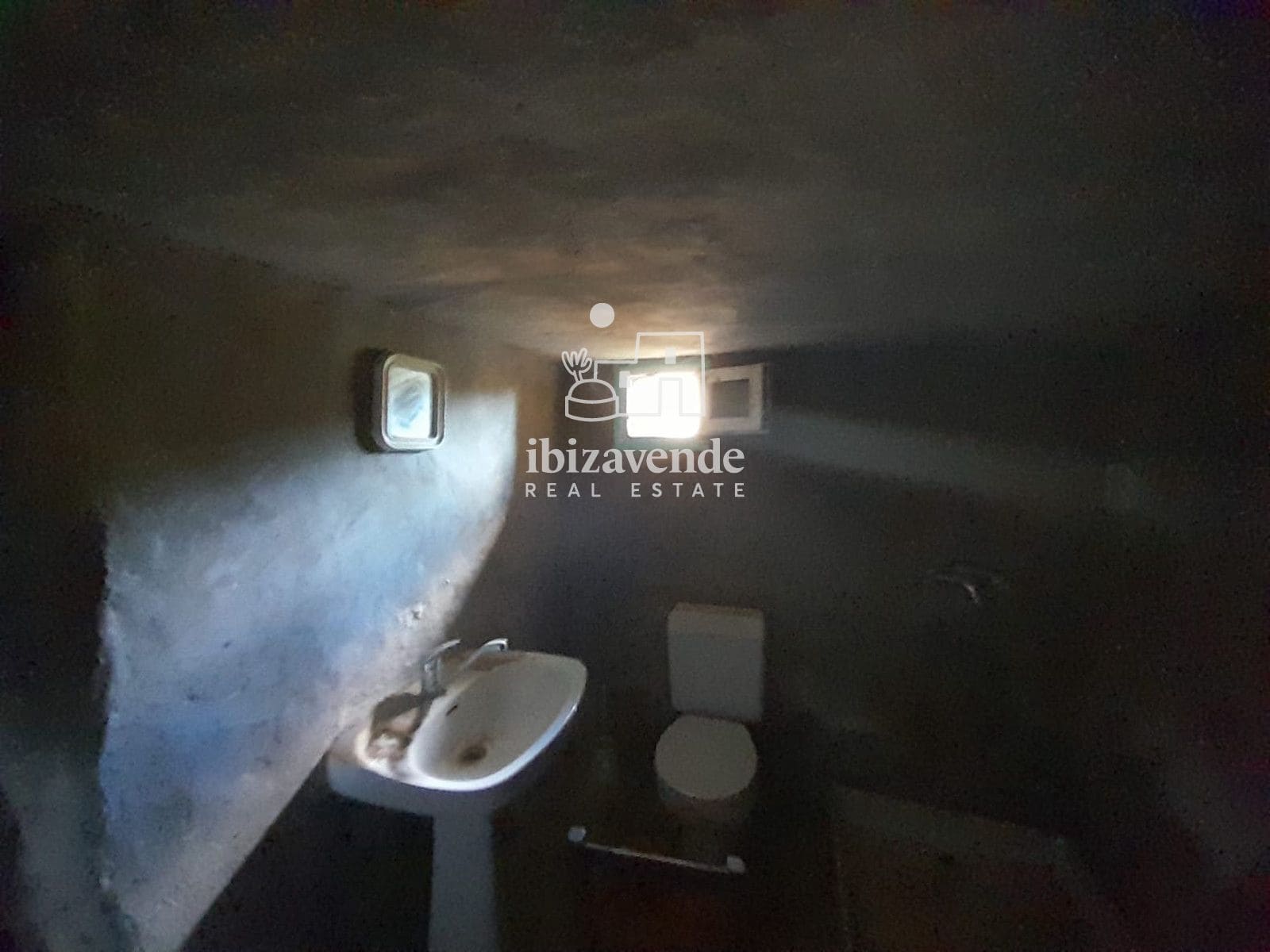 6 bedroom Villa for sale in Sant Joan de Labritja - € 4,500,000 (Ref: 9426496)