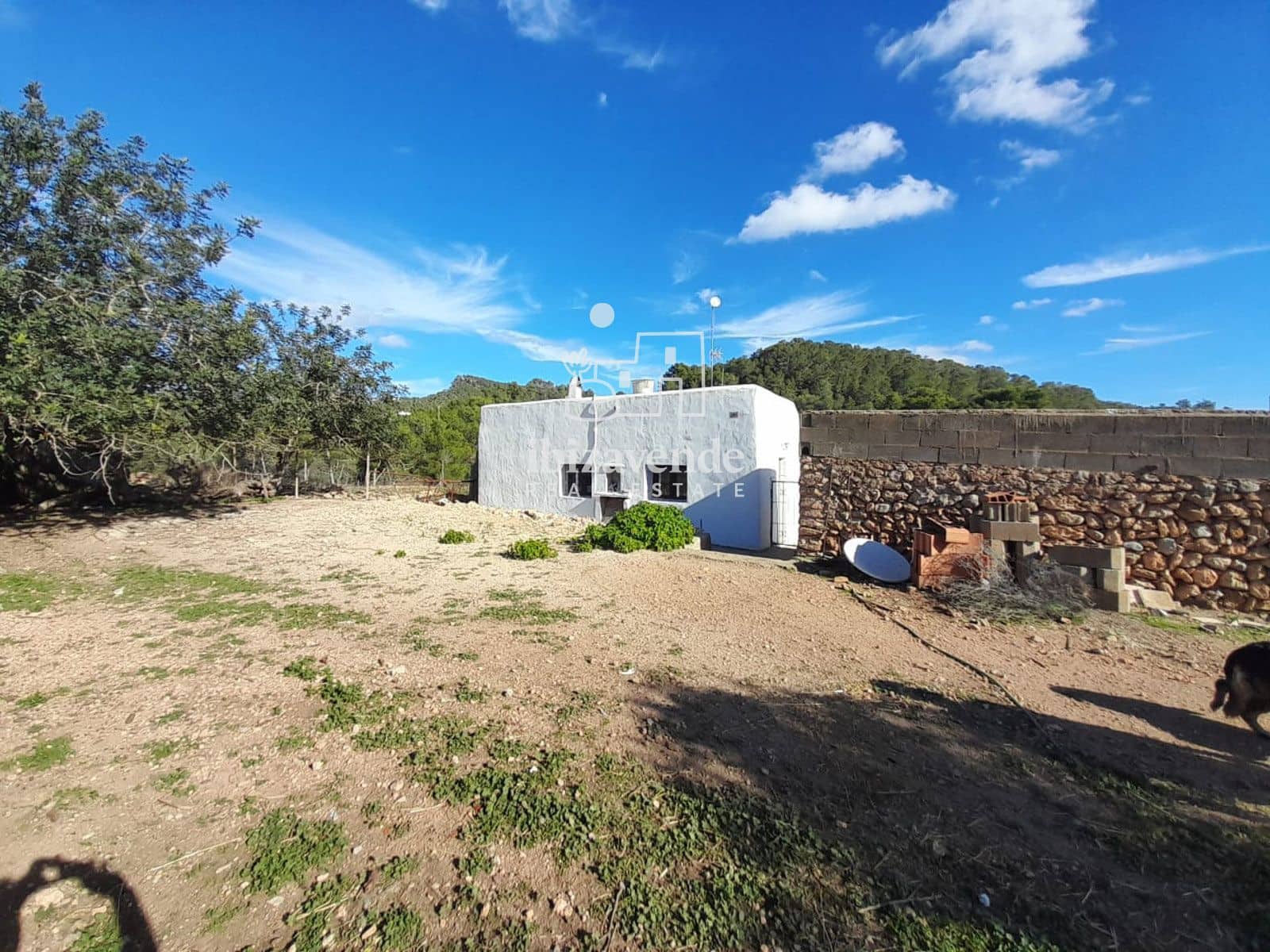 6 bedroom Villa for sale in Sant Joan de Labritja - € 4,500,000 (Ref: 9426496)
