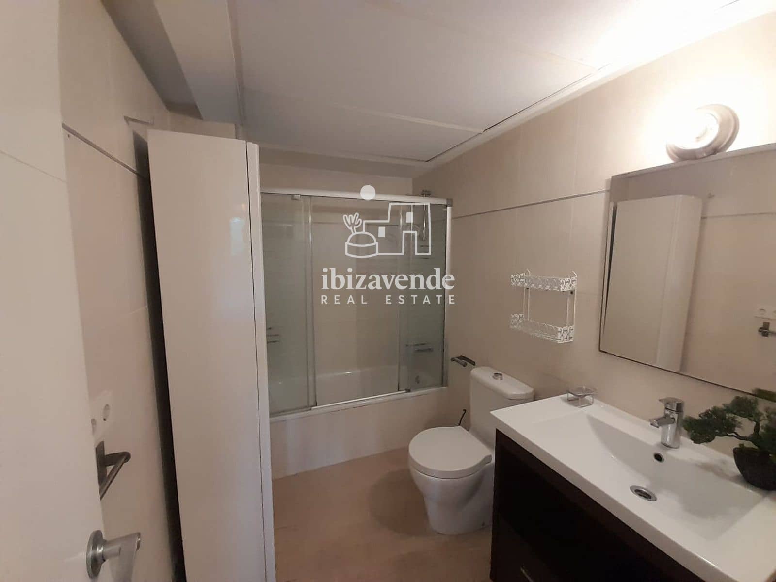 3 soveværelse Lejlighed til salg i Santa Eulalia / Santa Eularia med swimmingpool garage - € 850.000 (Ref: 9426601)