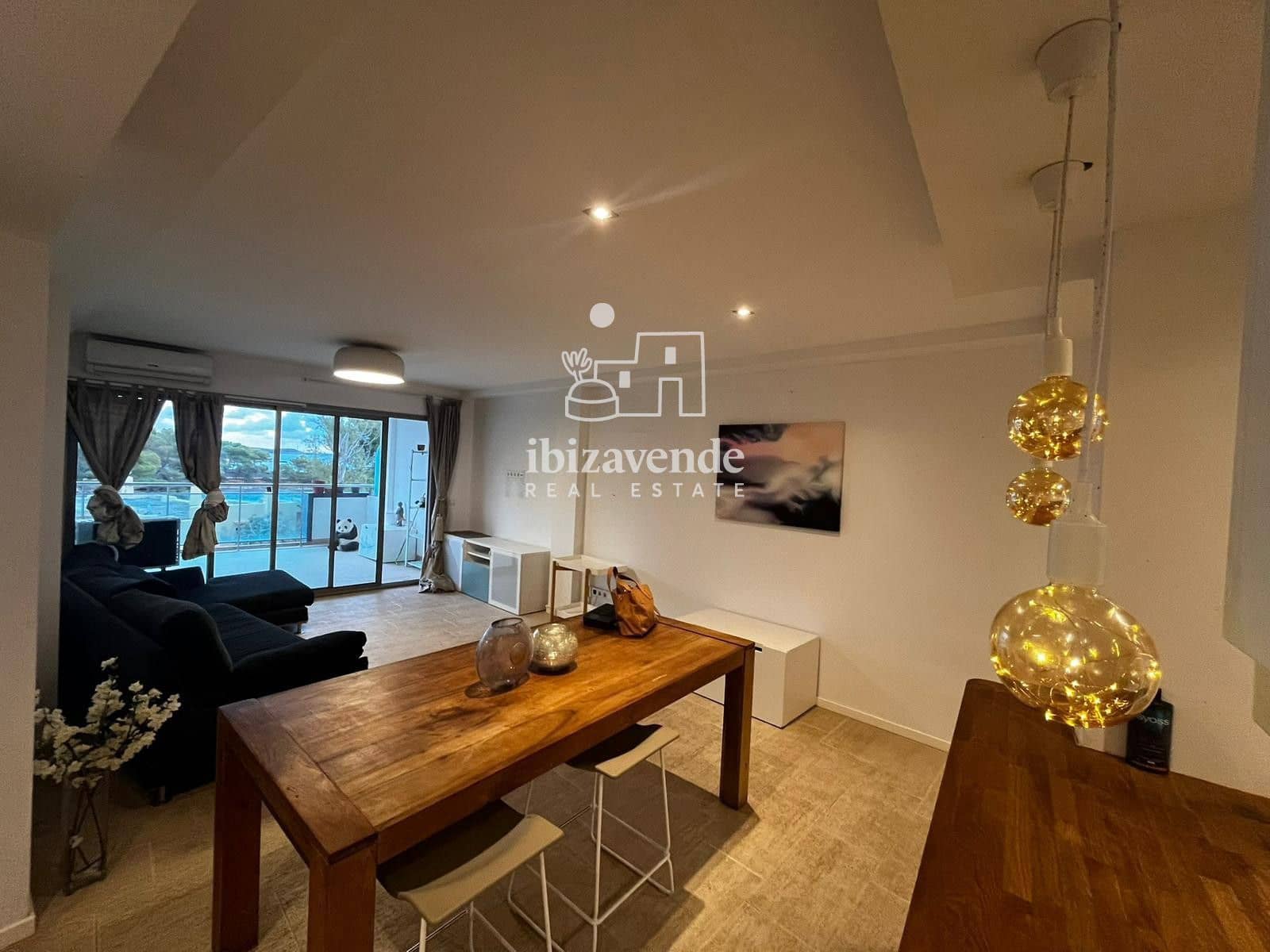 3 soveværelse Lejlighed til salg i Santa Eulalia / Santa Eularia med swimmingpool garage - € 850.000 (Ref: 9426601)