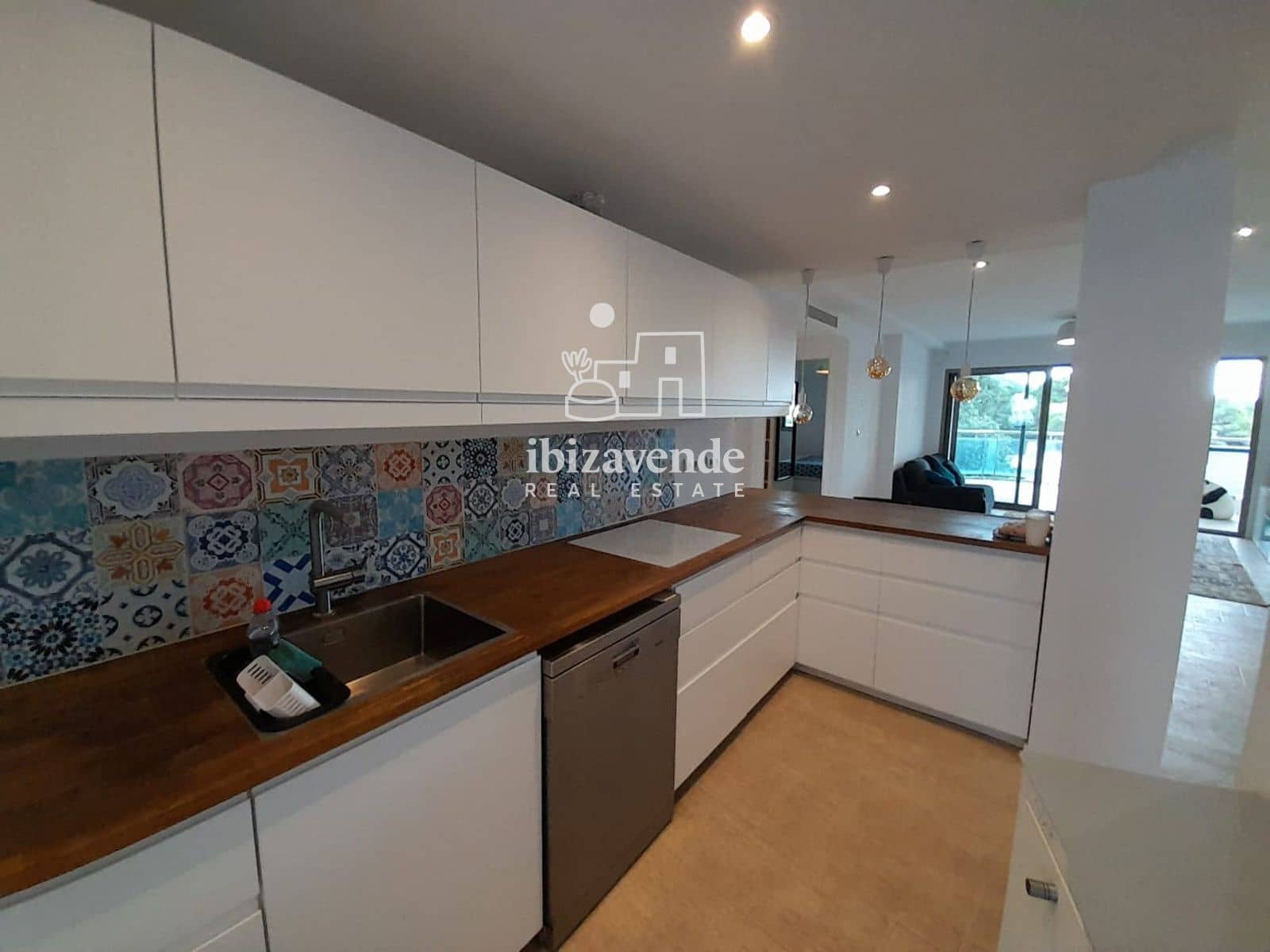 3 soveværelse Lejlighed til salg i Santa Eulalia / Santa Eularia med swimmingpool garage - € 850.000 (Ref: 9426601)