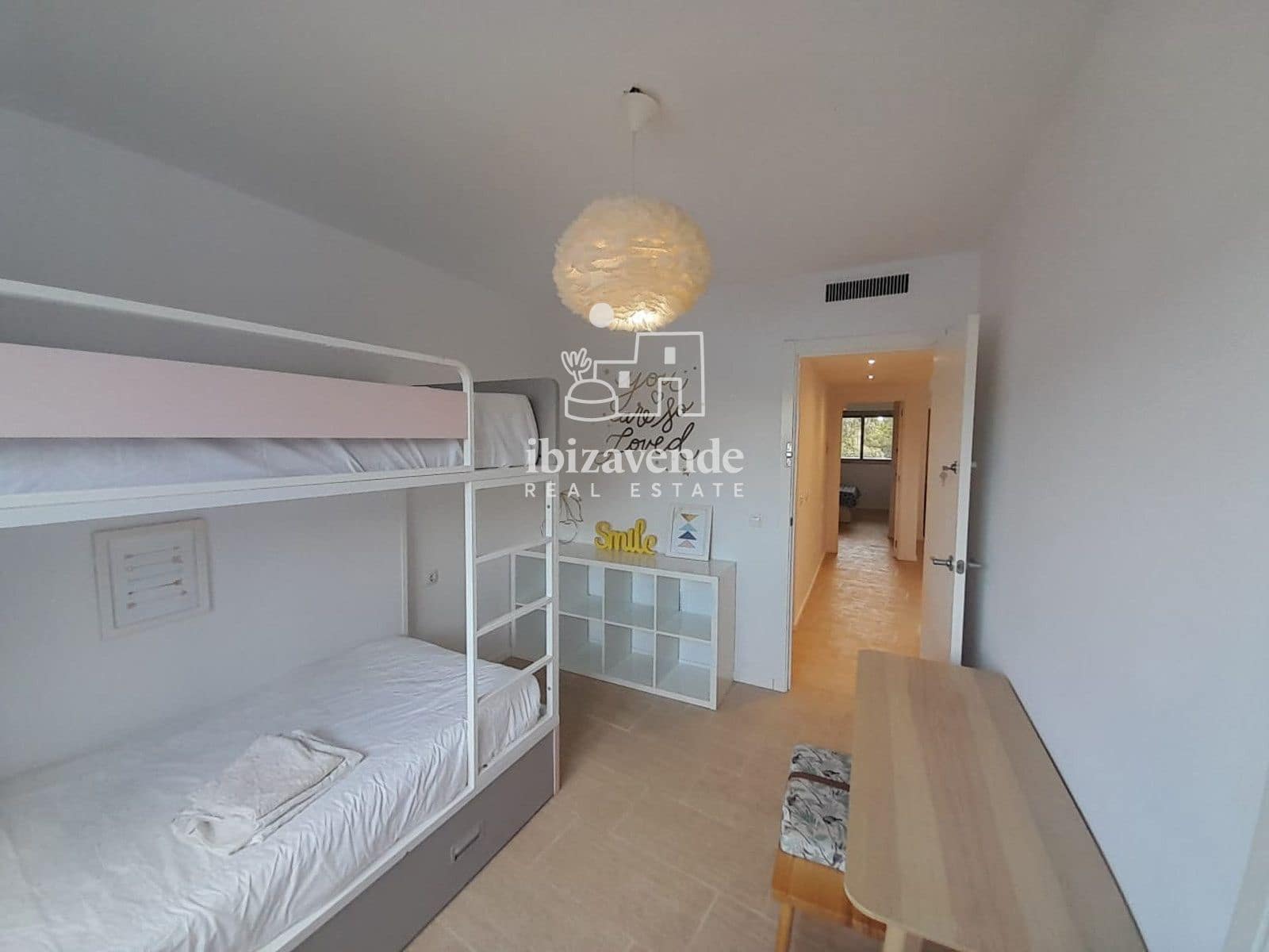 3 soveværelse Lejlighed til salg i Santa Eulalia / Santa Eularia med swimmingpool garage - € 850.000 (Ref: 9426601)