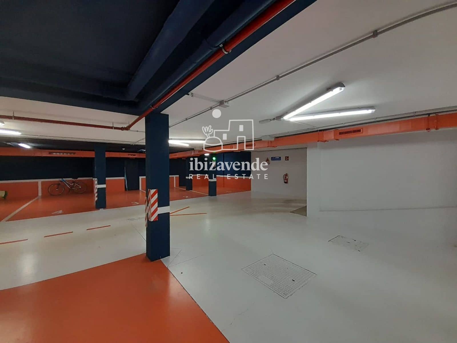 3 bedroom Flat for rent in Santa Eulalia / Santa Eularia with garage - € 2,950 (Ref: 9432520)