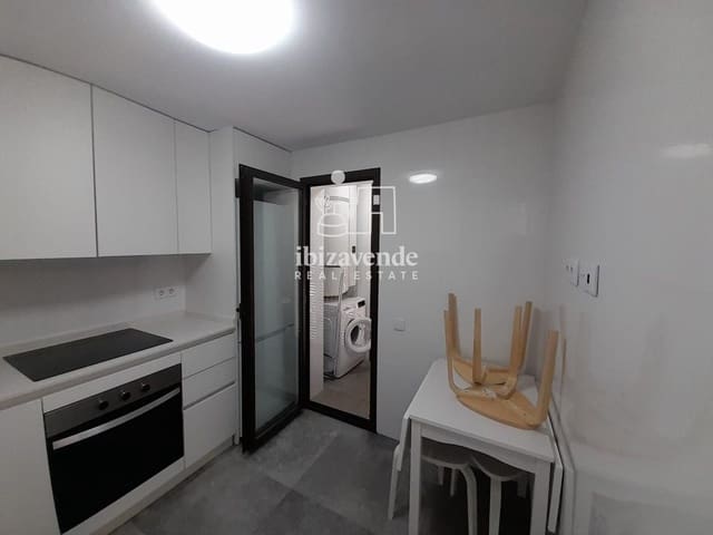 3 bedroom Flat for rent in Santa Eulalia / Santa Eularia with garage - € 2,950 (Ref: 9432520)