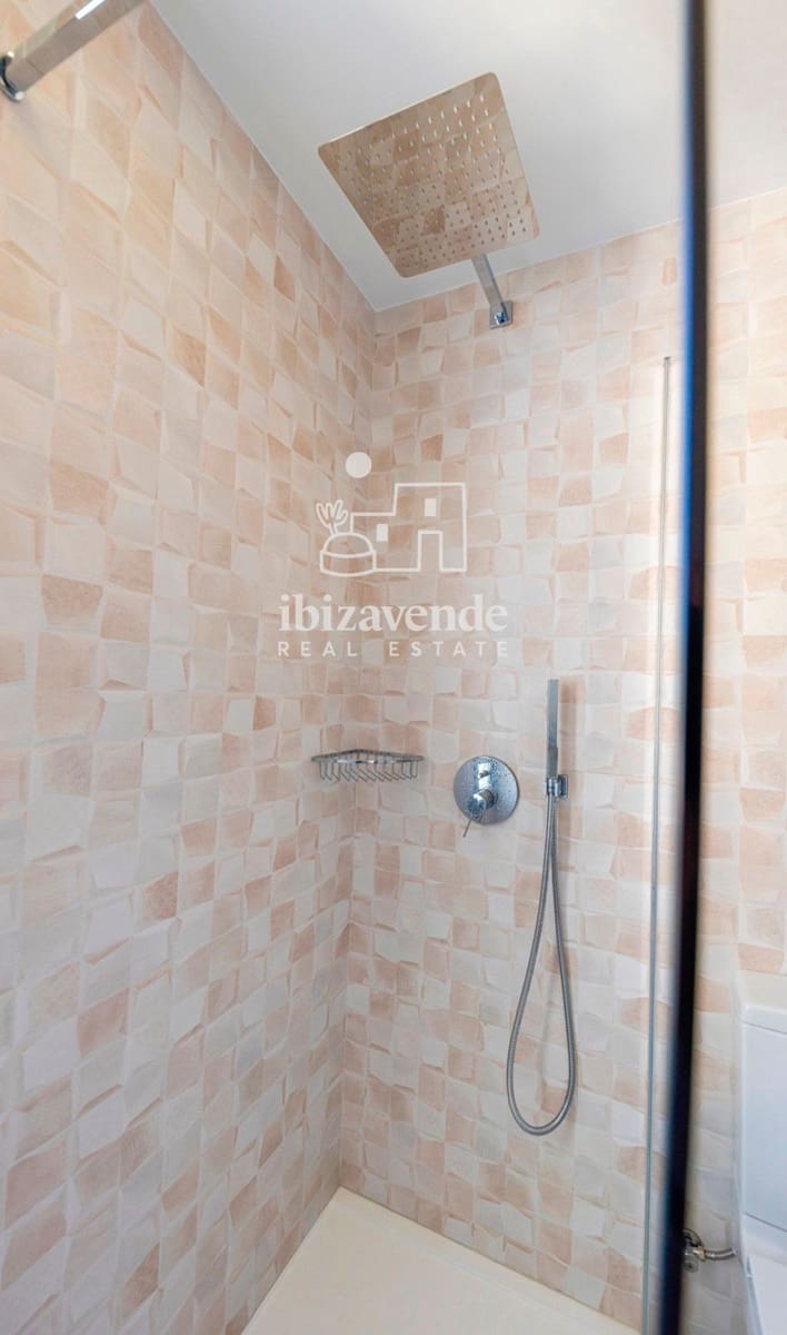 3 quarto Apartamento para arrendar em Nuestra Senora de Jesus com garagem - 4 500 € (Ref: 9453517)