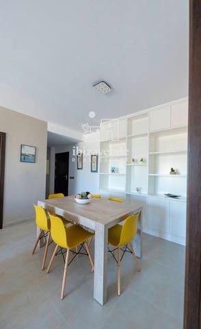 3 quarto Apartamento para arrendar em Nuestra Señora de Jesus, Santa Eulalia / Santa Eularia com garagem - 4 500 € (Ref: 9453517)