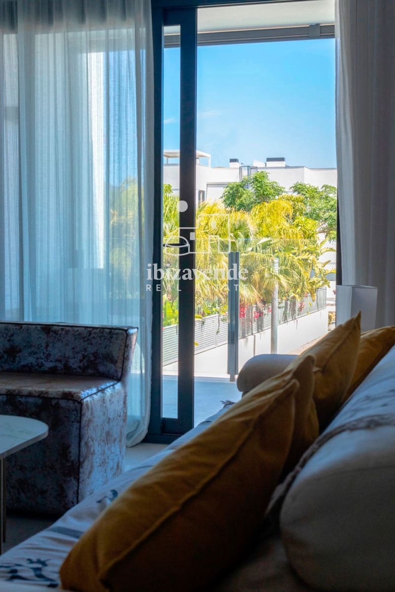 3 quarto Apartamento para arrendar em Nuestra Senora de Jesus com garagem - 4 500 € (Ref: 9453517)