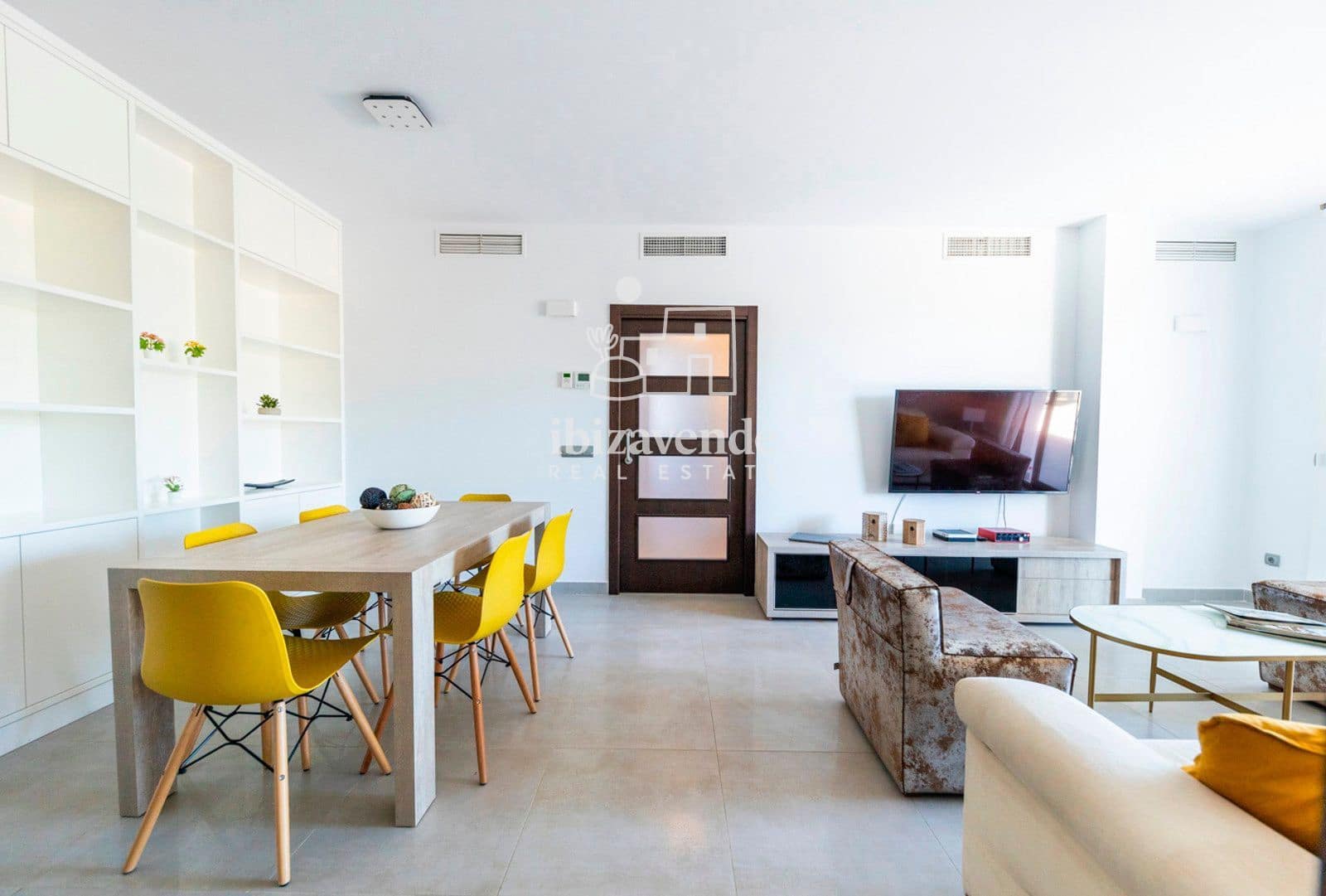 3 quarto Apartamento para arrendar em Nuestra Senora de Jesus com garagem - 4 500 € (Ref: 9453517)