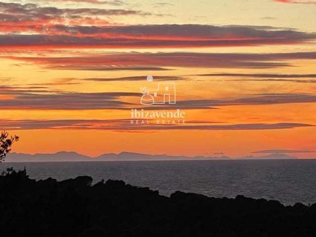 Terreno para Construção para venda em Cala Tarida, San Jose / Sant Josep de Sa Talaia - 1 800 000 € (Ref: 9462909)