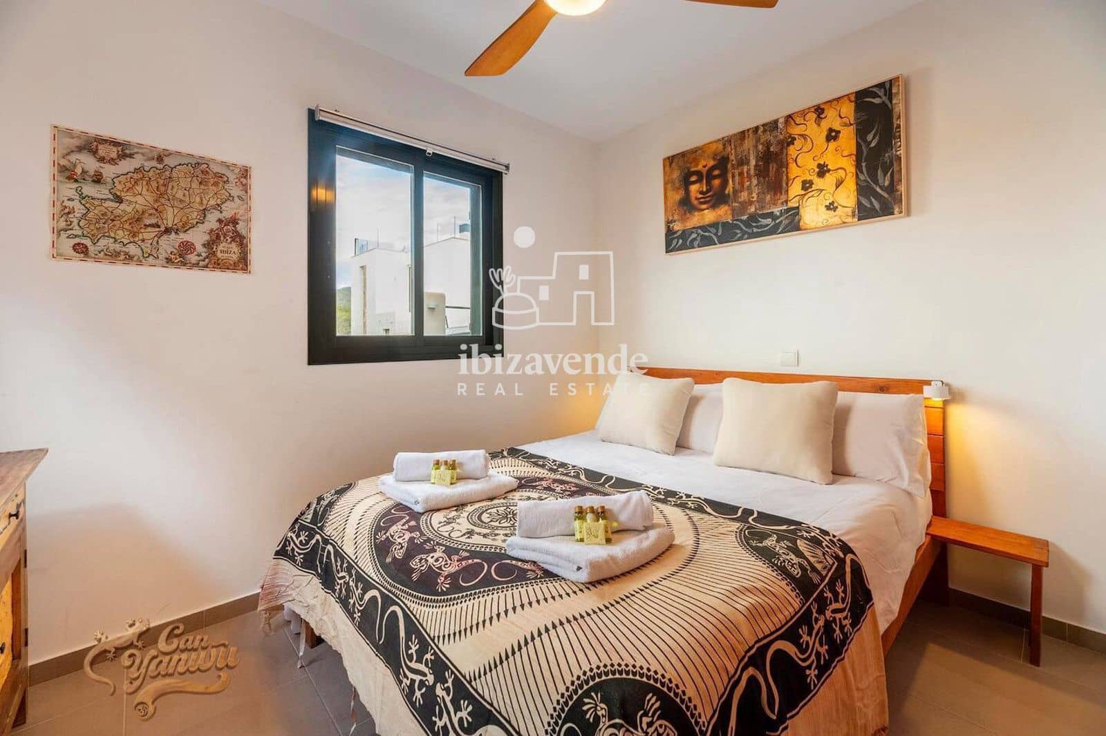 Chalet de 3 habitaciones en Cala Tarida en alquiler con piscina garaje - 4.500 € (Ref: 9469983)