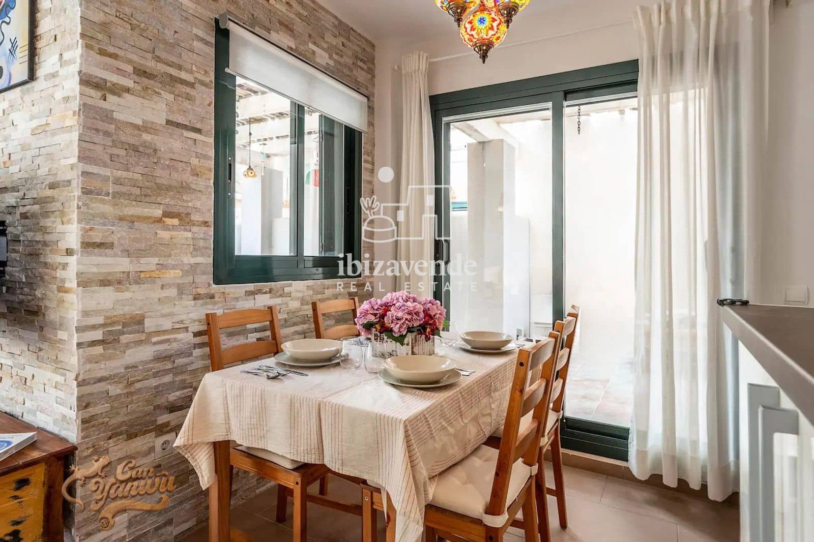 Chalet de 3 habitaciones en Cala Tarida en alquiler con piscina garaje - 4.500 € (Ref: 9469983)