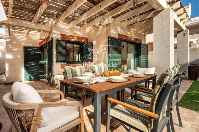 Chalet de 3 habitaciones en Cala Tarida, San Jose / Sant Josep de Sa Talaia en alquiler con piscina garaje - 4.500 € (Ref: 9469983)