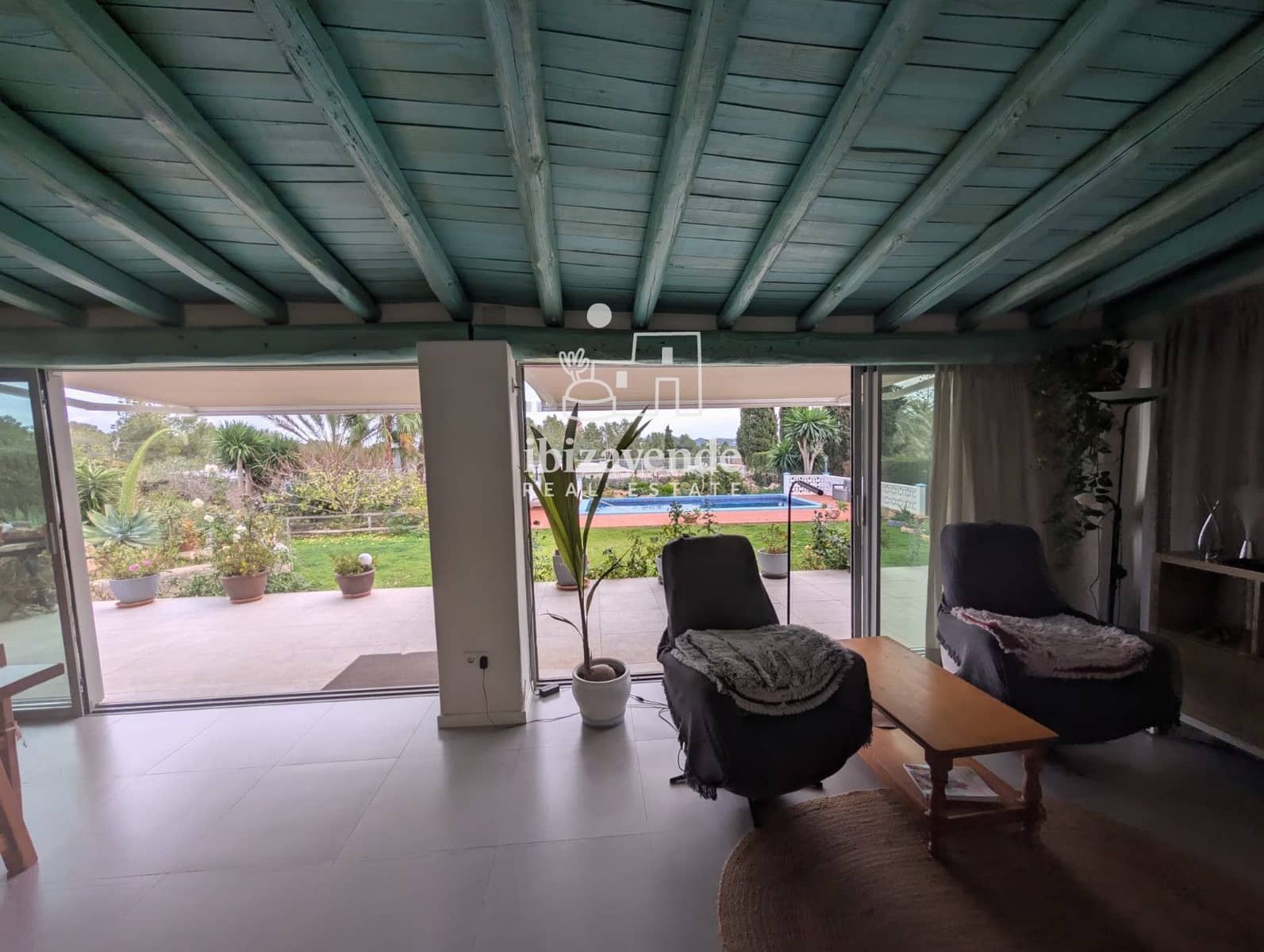 3 bedroom Villa for rent in Sant Mateu d'Albarca with pool garage - € 8,000 (Ref: 9470028)