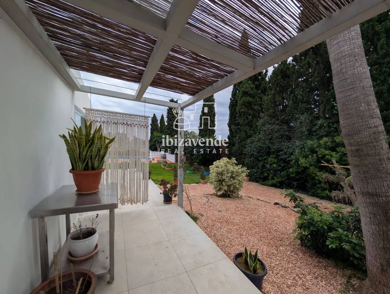 3 bedroom Villa for rent in Sant Mateu d'Albarca with pool garage - € 8,000 (Ref: 9470028)