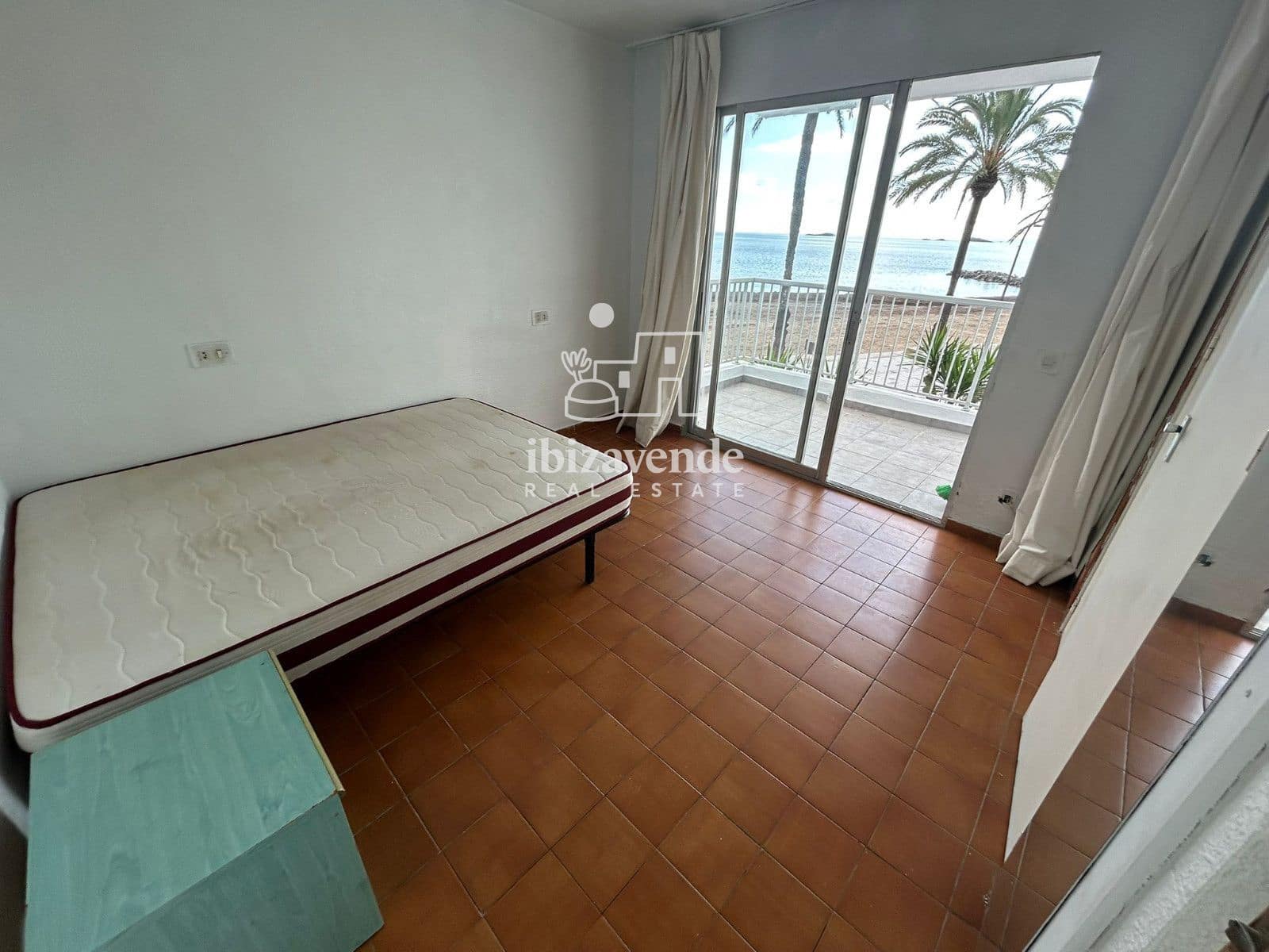 1 bedroom Flat for sale in Ibiza / Eivissa town with pool - € 295,000 (Ref: 9482164)