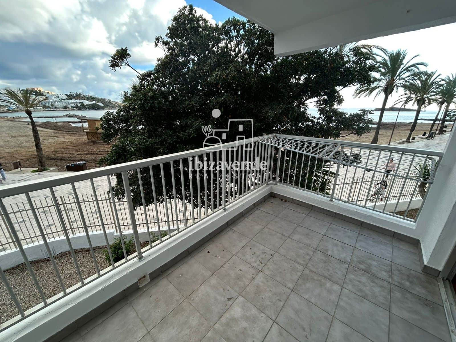 1 bedroom Flat for sale in Ibiza / Eivissa town with pool - € 295,000 (Ref: 9482164)