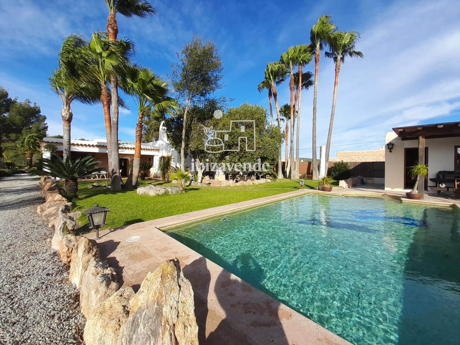 Chalet de 3 habitaciones en San Miguel / Sant Miquel de Balansat en venta con piscina - 3.128.000 € (Ref: 9482396)