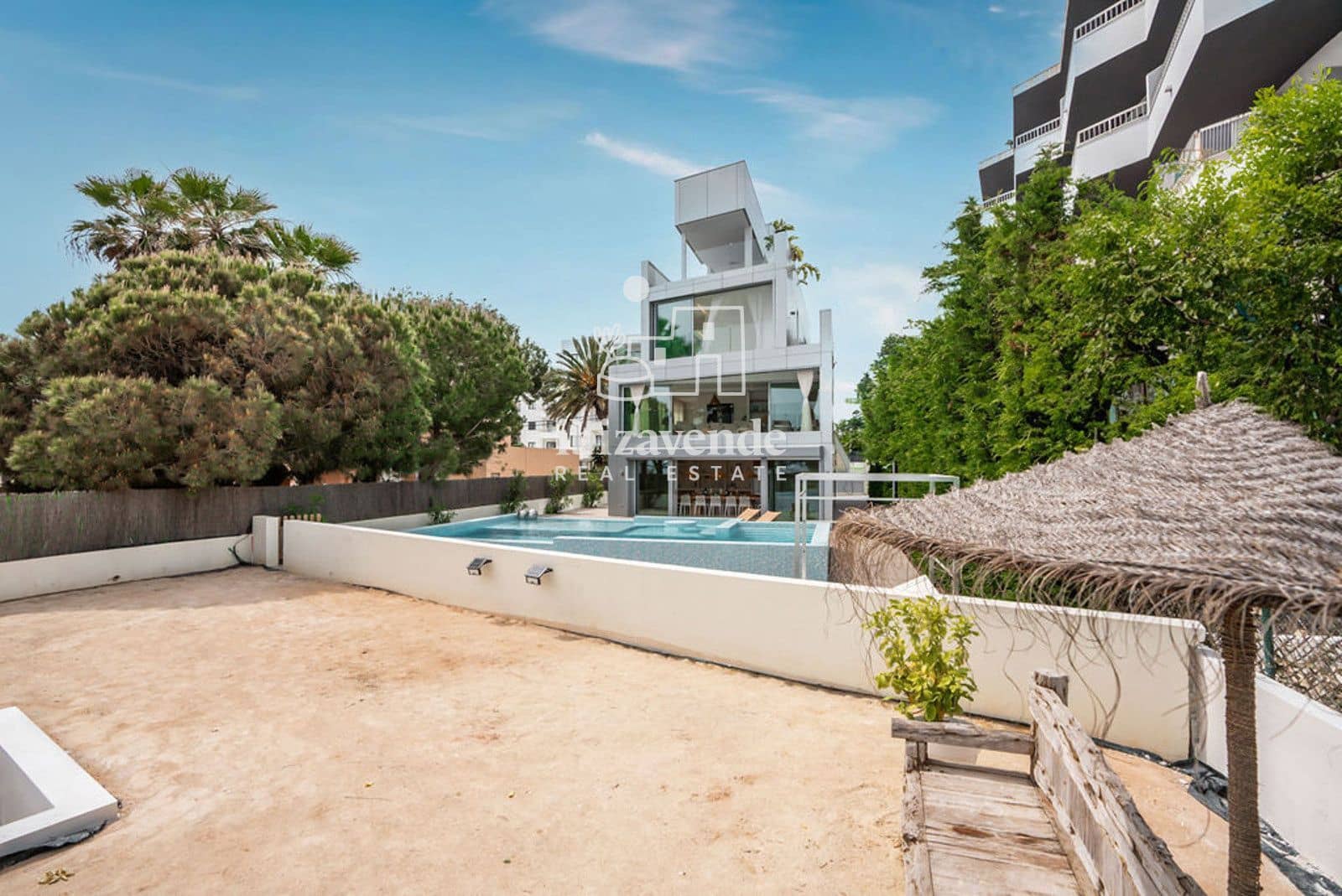 5 sovrum Villa till salu i Ibiza stad med pool garage - 4 850 000 € (Ref: 9495142)