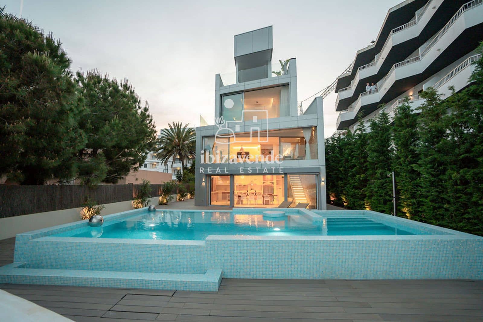 5 sovrum Villa till salu i Ibiza stad med pool garage - 4 850 000 € (Ref: 9495142)