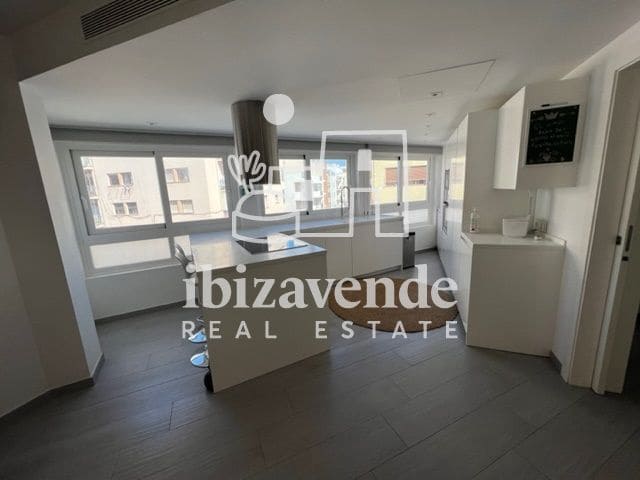 2 bedroom Flat for sale in Ibiza / Eivissa town with garage - € 520,000 (Ref: 9500344)
