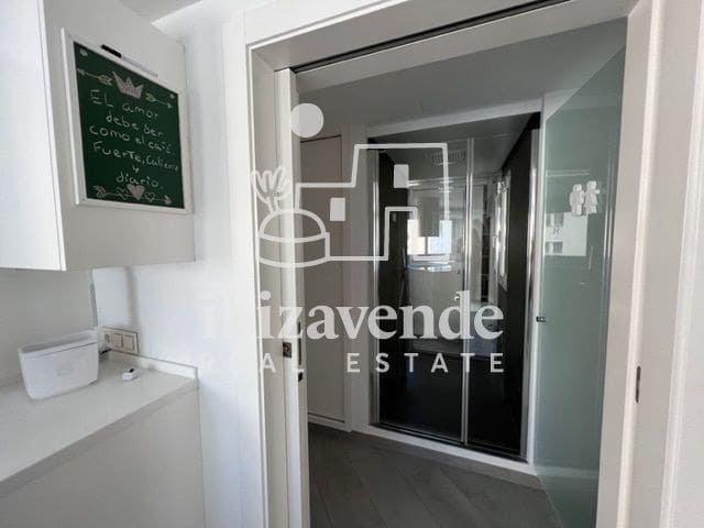 2 bedroom Flat for sale in Ibiza / Eivissa town with garage - € 520,000 (Ref: 9500344)