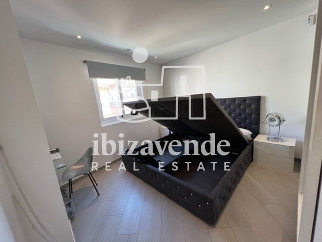 2 bedroom Flat for sale in Ibiza / Eivissa town with garage - € 520,000 (Ref: 9500344)