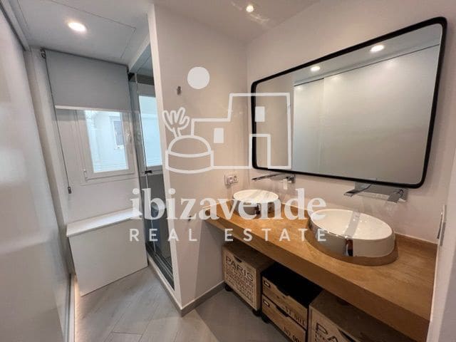 2 bedroom Flat for rent in Ibiza / Eivissa town with garage - € 4,000 (Ref: 9500602)