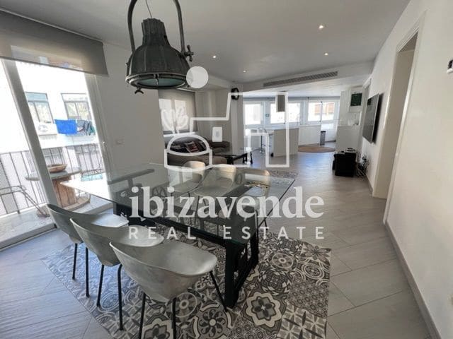 2 bedroom Flat for rent in Ibiza / Eivissa town with garage - € 4,000 (Ref: 9500602)