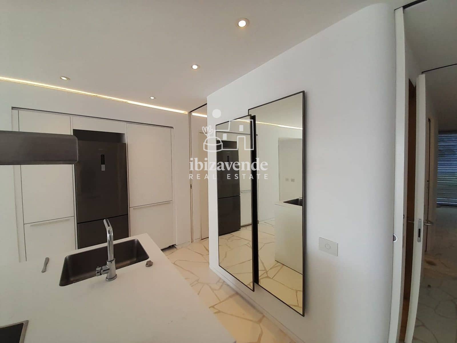 1 bedroom Flat for sale in Ibiza / Eivissa town with pool garage - € 820,000 (Ref: 9500603)