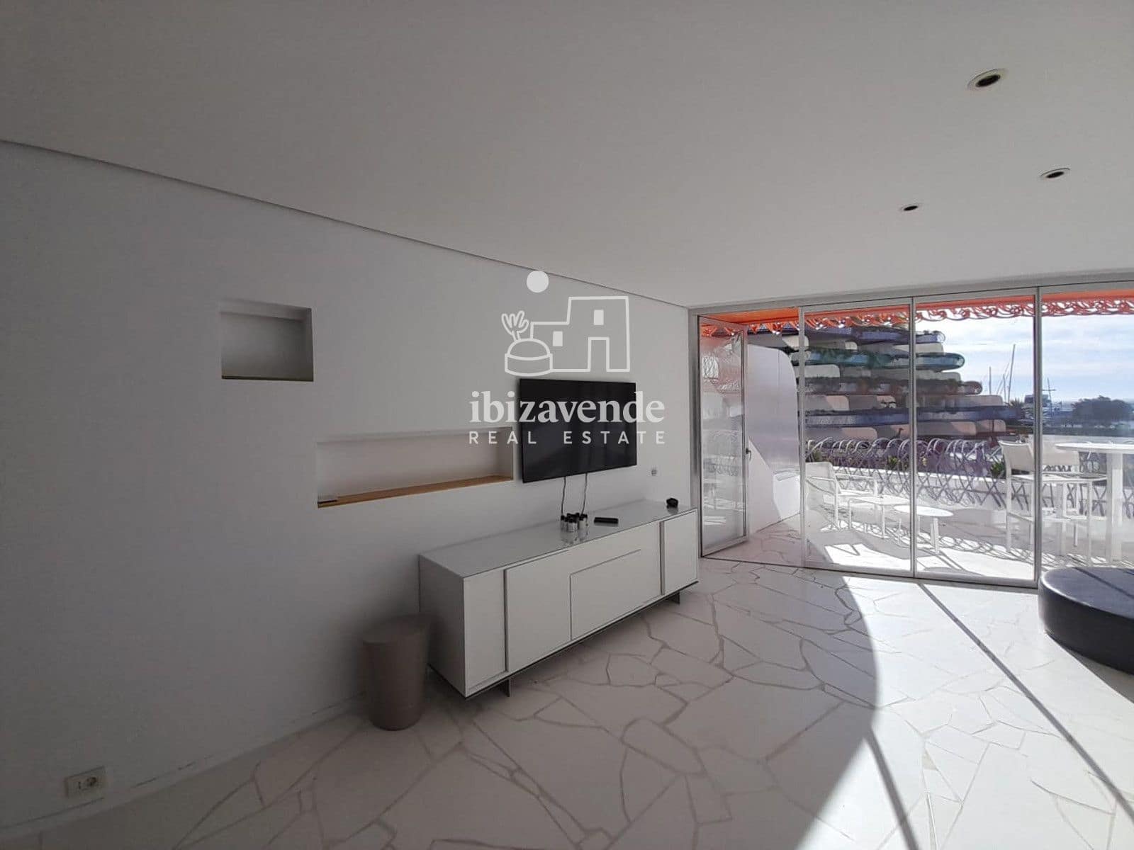 1 bedroom Flat for sale in Ibiza / Eivissa town with pool garage - € 820,000 (Ref: 9500603)