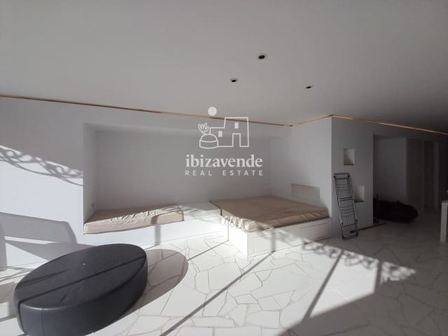 1 slaapkamer Flat te koop in Ibiza dorp met zwembad garage - € 820.000 (Ref: 9500603)