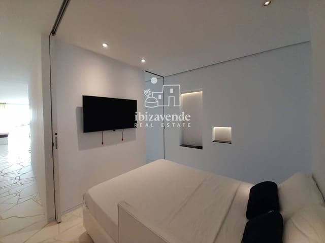 1 slaapkamer Flat te koop in Ibiza dorp met zwembad garage - € 820.000 (Ref: 9500603)
