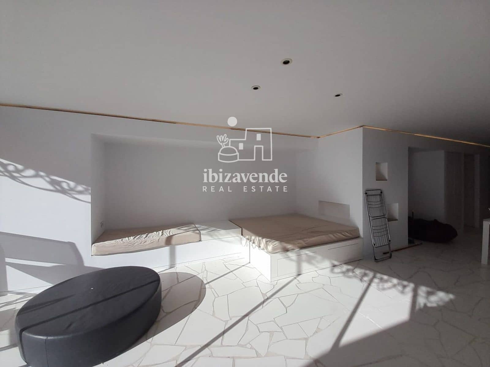 1 bedroom Flat for sale in Ibiza / Eivissa town with pool garage - € 820,000 (Ref: 9500746)