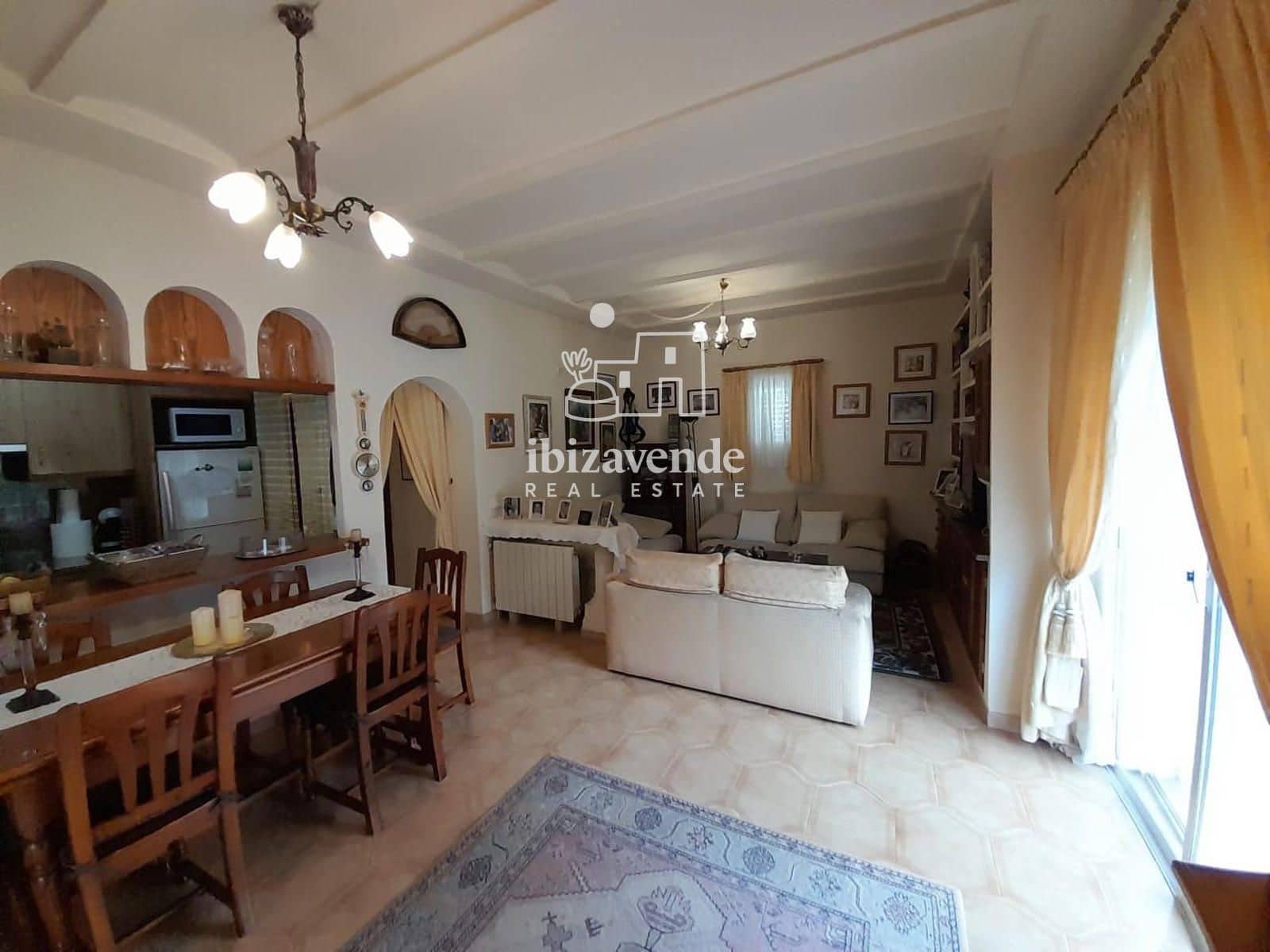 6 bedroom Villa for sale in Santa Eulalia / Santa Eularia with pool garage - € 2,690,000 (Ref: 9511386)