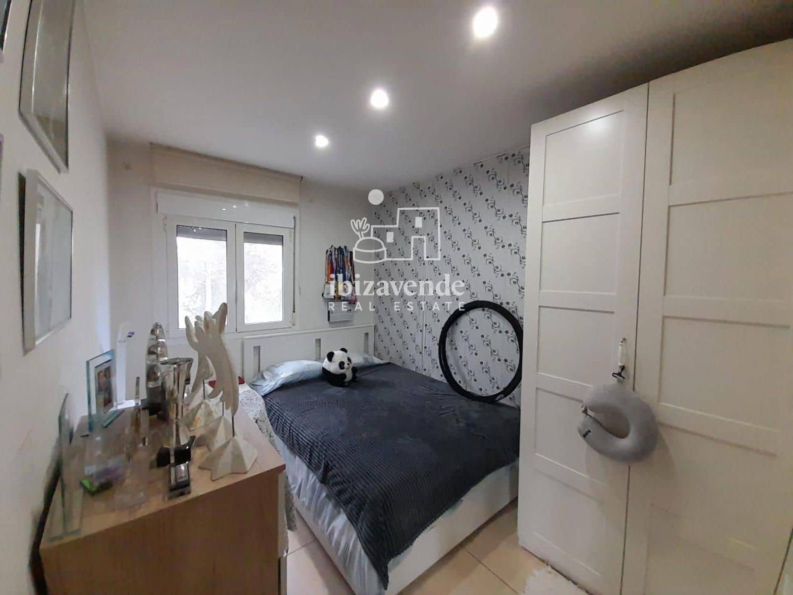 6 bedroom Villa for sale in Santa Eulalia / Santa Eularia with pool garage - € 2,690,000 (Ref: 9511386)