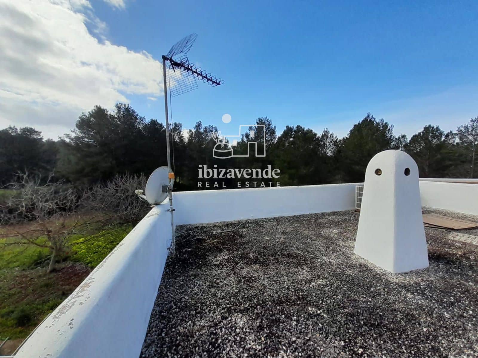 6 bedroom Villa for sale in Santa Eulalia / Santa Eularia with pool garage - € 2,690,000 (Ref: 9511386)